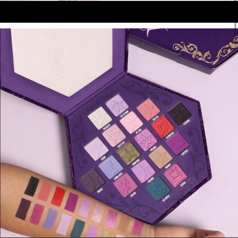Bundle up:Jeffree Star Blood lust collection